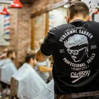 международная мужская парикмахерская oldboy barbershop в береговом проезде изображение 3